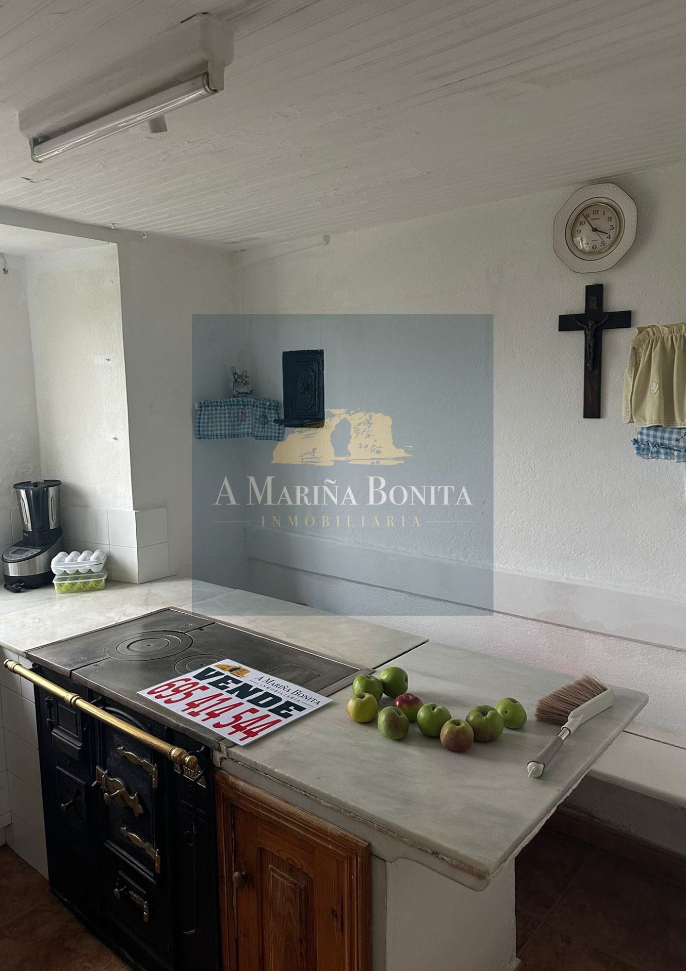 Venta de Casa con Terreno – Ideal para Reformar